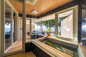 Habitació doble de luxe, 1 llit de matrimoni gran, bany privat, vistes al mar | Interior