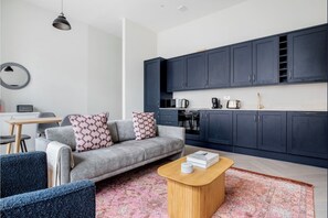 Living area - bloomrooms - Maida Vale  (London)