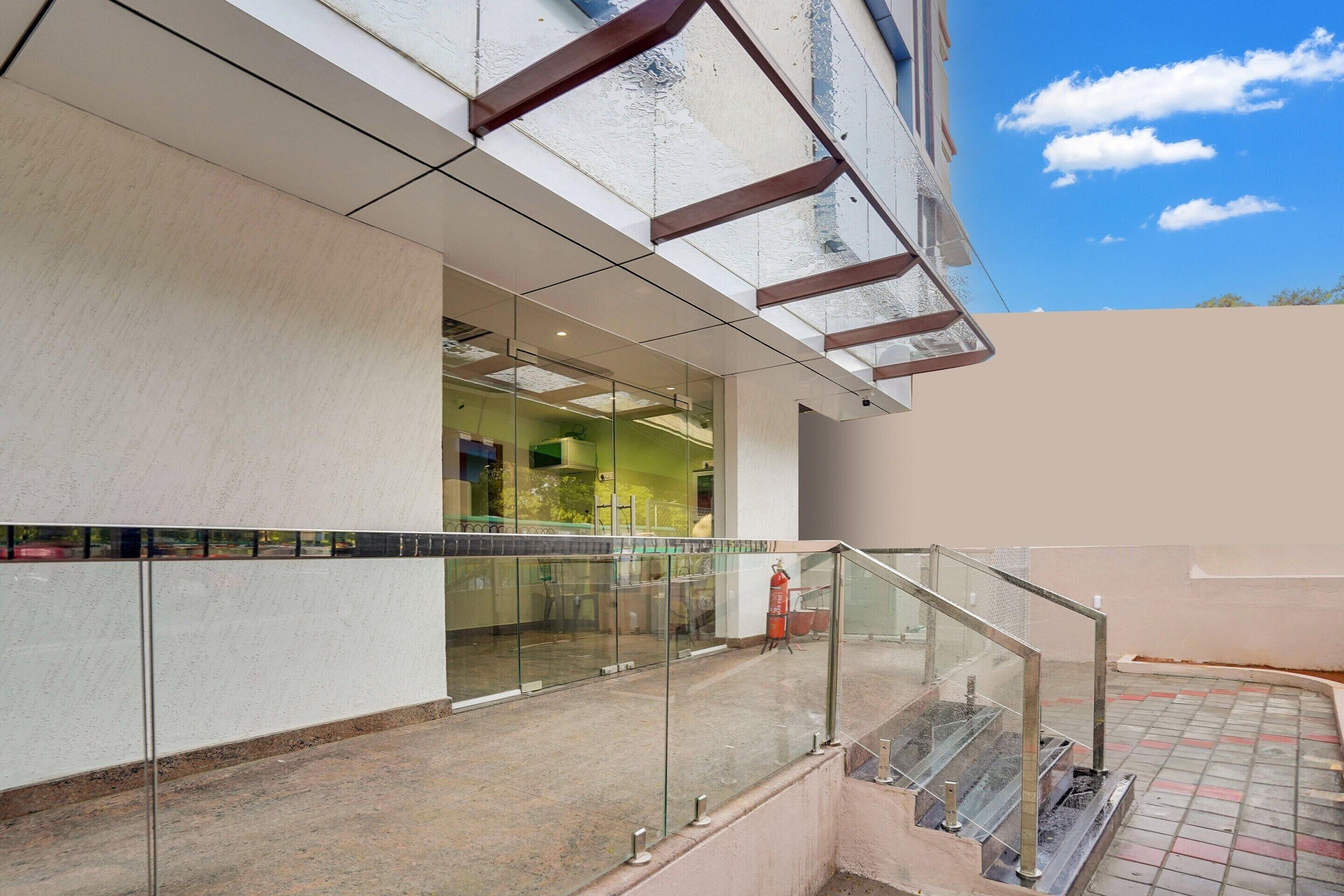 บ้านพัก | ฝ่ายต้อนรับ