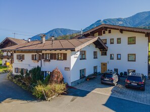 Exterior - Apartment in Brixen Near Wilder Kaiser Gondola (Brixen im Thale)