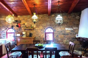 Classic Apartment, 4 Bedrooms | Living room - Apartment in Elounda Near Spinalonga Beach (Agios Nikolaos)