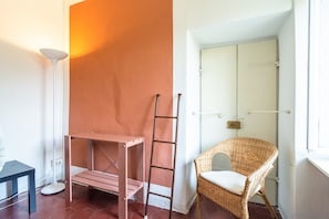 2 bedrooms, bed sheets - Appartamento in Centro Storico a Cannero Riviera (Cannero Riviera)