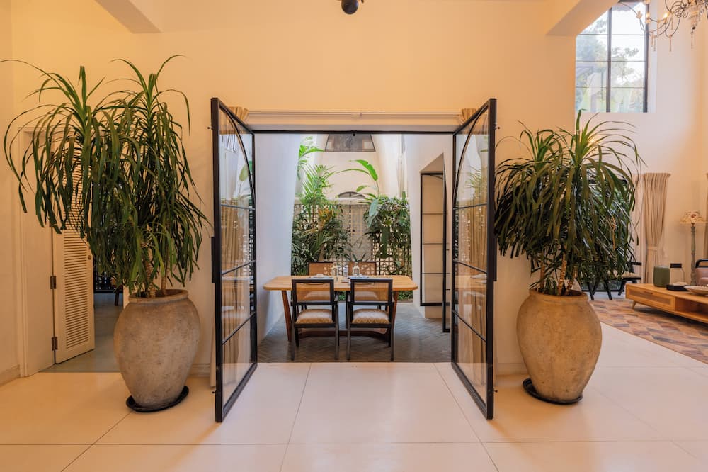 ELIVAAS Bogenvilla Luxe 3 BHK Villa
