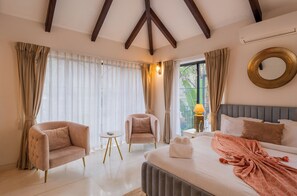 Villa Deluxe, balcón, vista a la alberca