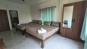 Room - Ameya Coorg (Madikeri)