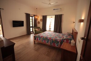Room - ELIVAAS Palliath House-1-Room  (Thuravoor Thekku)