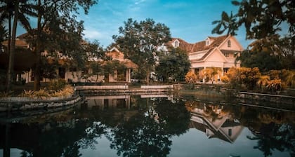 ELIVAAS Palliath House-1-Room