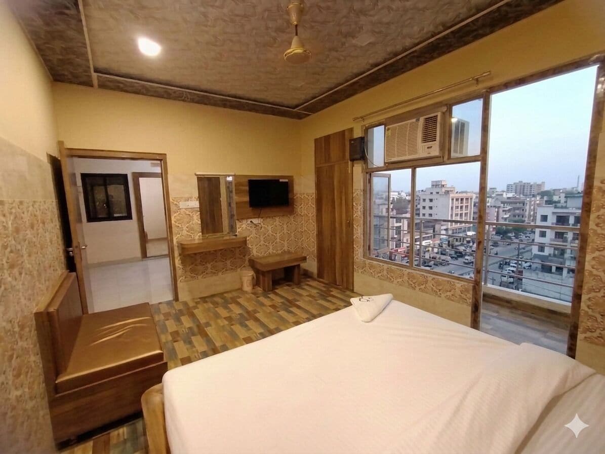 Deluxe Room, City View