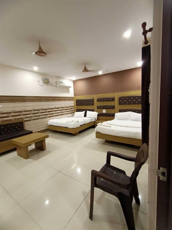 Superior Room, City View - Chhabra Hotel Kanpur (Kanpur)