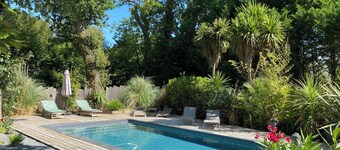 Charming timber-frame house with large garden and swimming pool