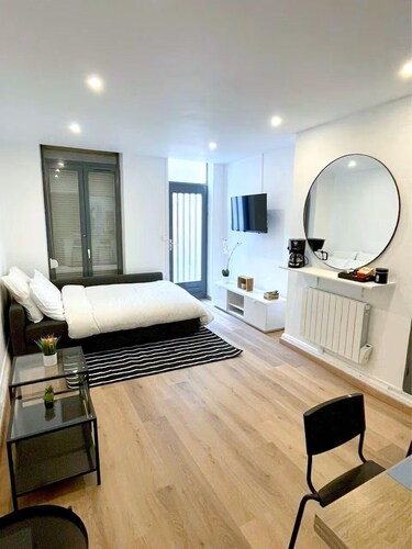 Augustine's Keys — 42 m² apartment in Arras center