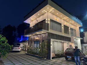 บริเวณภายนอก