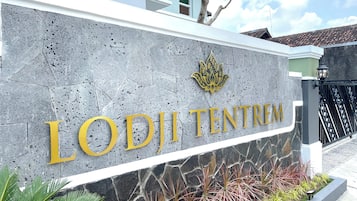 Mặt tiền nơi lưu trú