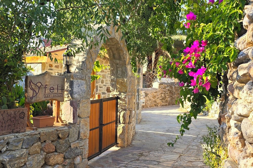 Feli Eski Datca Adult Only +9