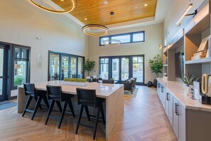 Dining - Modern 4BR | Resort Pool + Firepit + Hot Tub + Fitness Center | Summerwell (La Quinta)