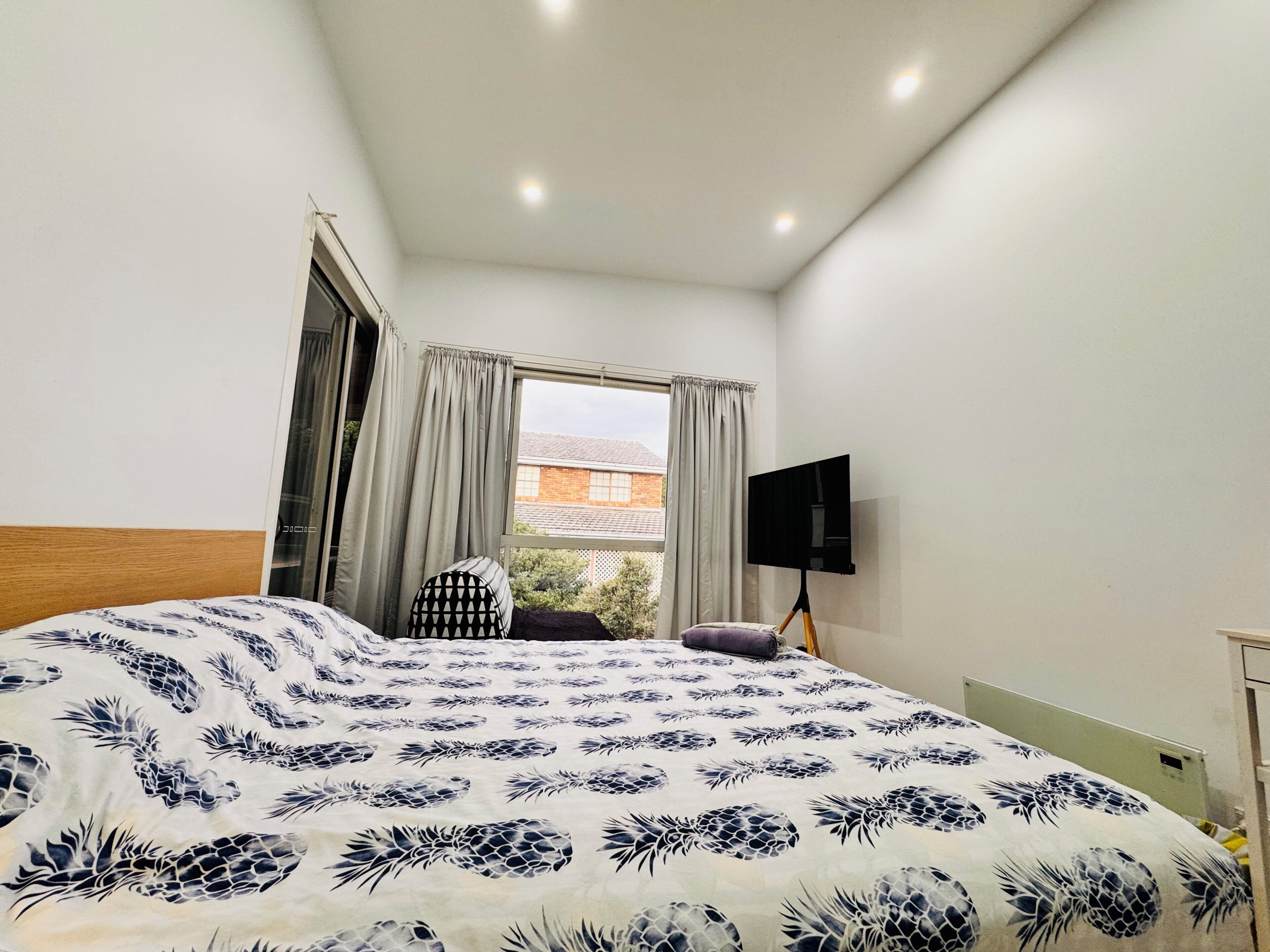 1 bedroom, iron/ironing board, Internet, bed sheets