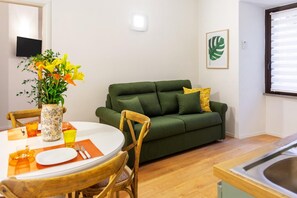 Interior - Immerse yourself in the unique atmosphere of this apartment in the meadow district (Roma)