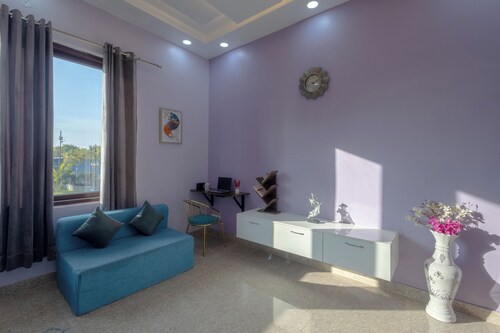 ELIVAAS Aarul Farm 4BHK Villa with Pool