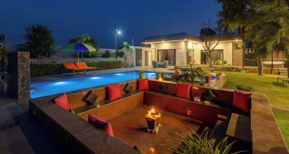ELIVAAS Aarul Farm 4BHK Villa with Pool