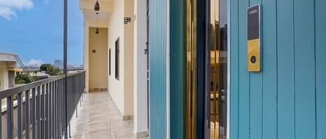 House | Exterior detail