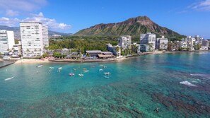 Beach - Better Choice for your Vacation! 3 Units w/ City View, Kitchen, Pool (Honolulu)