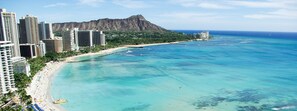 Beach - Hawaii Vacation! Outdoor Pool, Kitchenette, Onsite Dining, Minutes to Beach! (Honolulu)