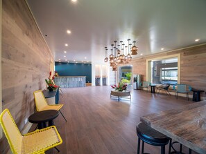 Lobby - Everything You Need For The Perfect Vacation! Unit w/ Garden View, Pets Allowed! (Kahului)