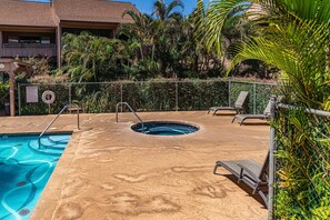 Pool - Kihei Bay Vista C-201 - Kihei 1BR Condo, AC, Lanai, WiFi, 45 Sec to Sugar Beach! (Kihei)
