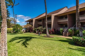 Exterior - Kihei Bay Vista C-201 - Kihei 1BR Condo, AC, Lanai, WiFi, 45 Sec to Sugar Beach! (Kihei)