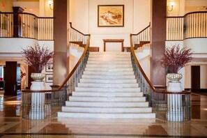 Interior - British Colonial Nassau (Nassau)