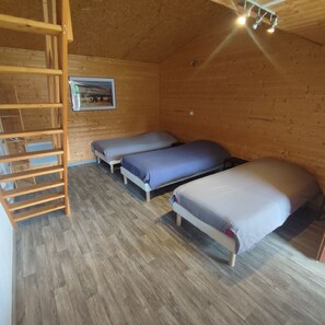 Room - Country gîte in a green setting 5 min from Nevers (Urzy)