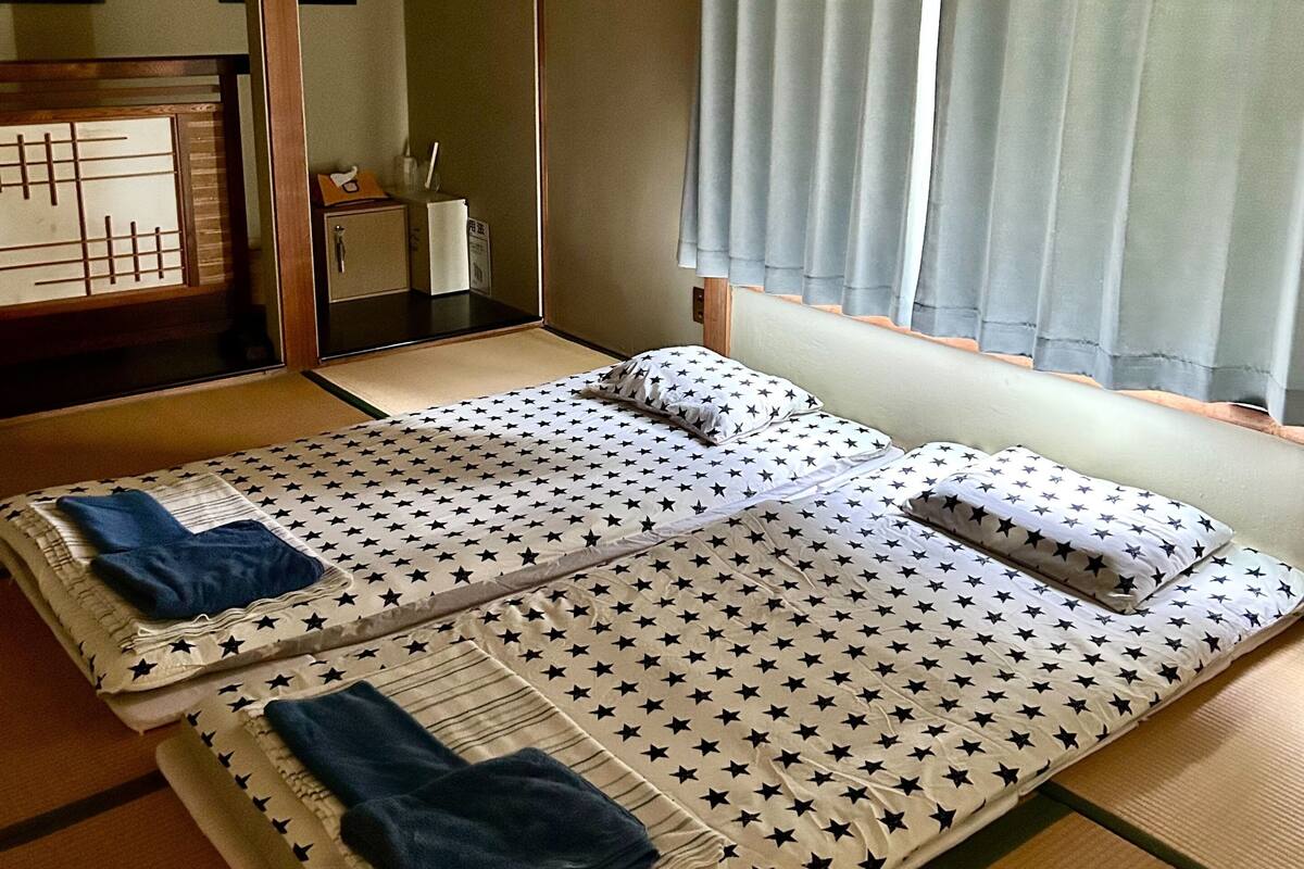 베이직 쿼드룸, 부분 바다 전망