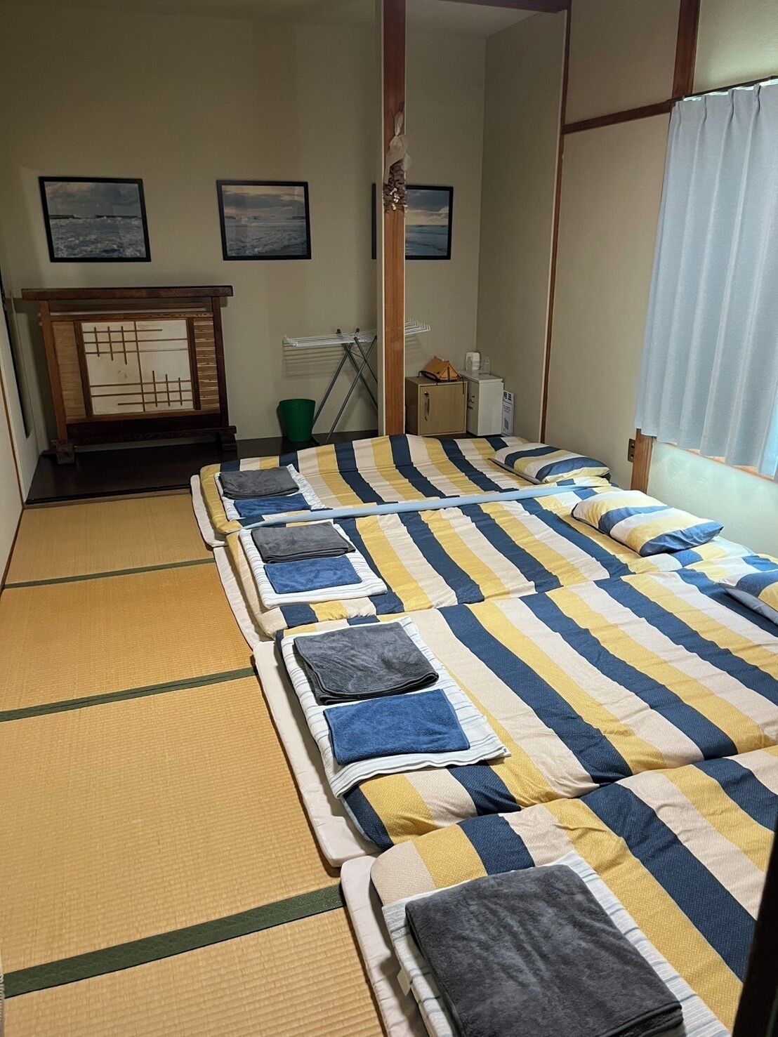 Basic-værelse til 4 personer - delvis havudsigt