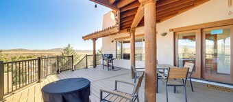 Golfer's Haven! Mtn-View Dewey Gem w/ Pool Access