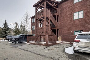 Exterior - Rocky Mtn-View Retreat! Walk to Dtwn Grand Lake (Grand Lake)