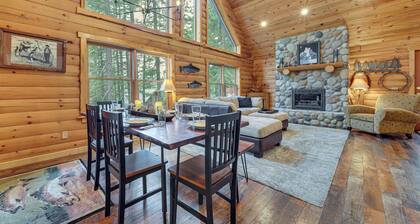 1 Mi to Cle Elum Lake! Family Cabin w/ Game Room