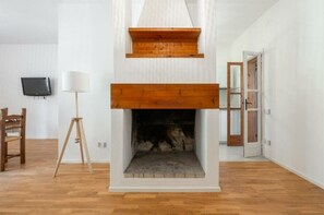 Interior - Villa with garden 400 mt from the sea (Sardegna)