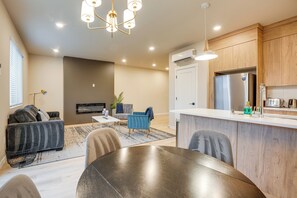 Interior - Newly Built PNW Home: 1 Mi to WSU & Med Center (Vancouver)