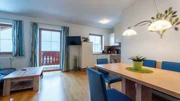 Comfort Apartment, Balcony, City View