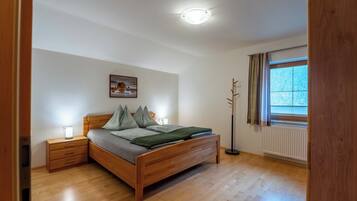 Classic Apartment, Balcony, City View