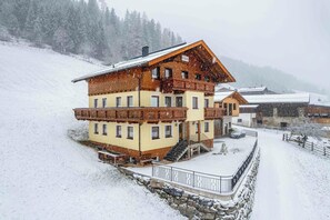 Front of property - Weitblick Appartements by we rent (Bad Hofgastein)