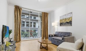 TV, offices - MetaWise BnB - Sydney CBD 1BR Kent St (Sydney)
