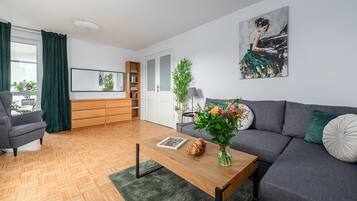 Classic Apartment, City View | Front of property