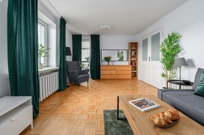 Classic-Apartment, Stadtblick | Wohnbereich