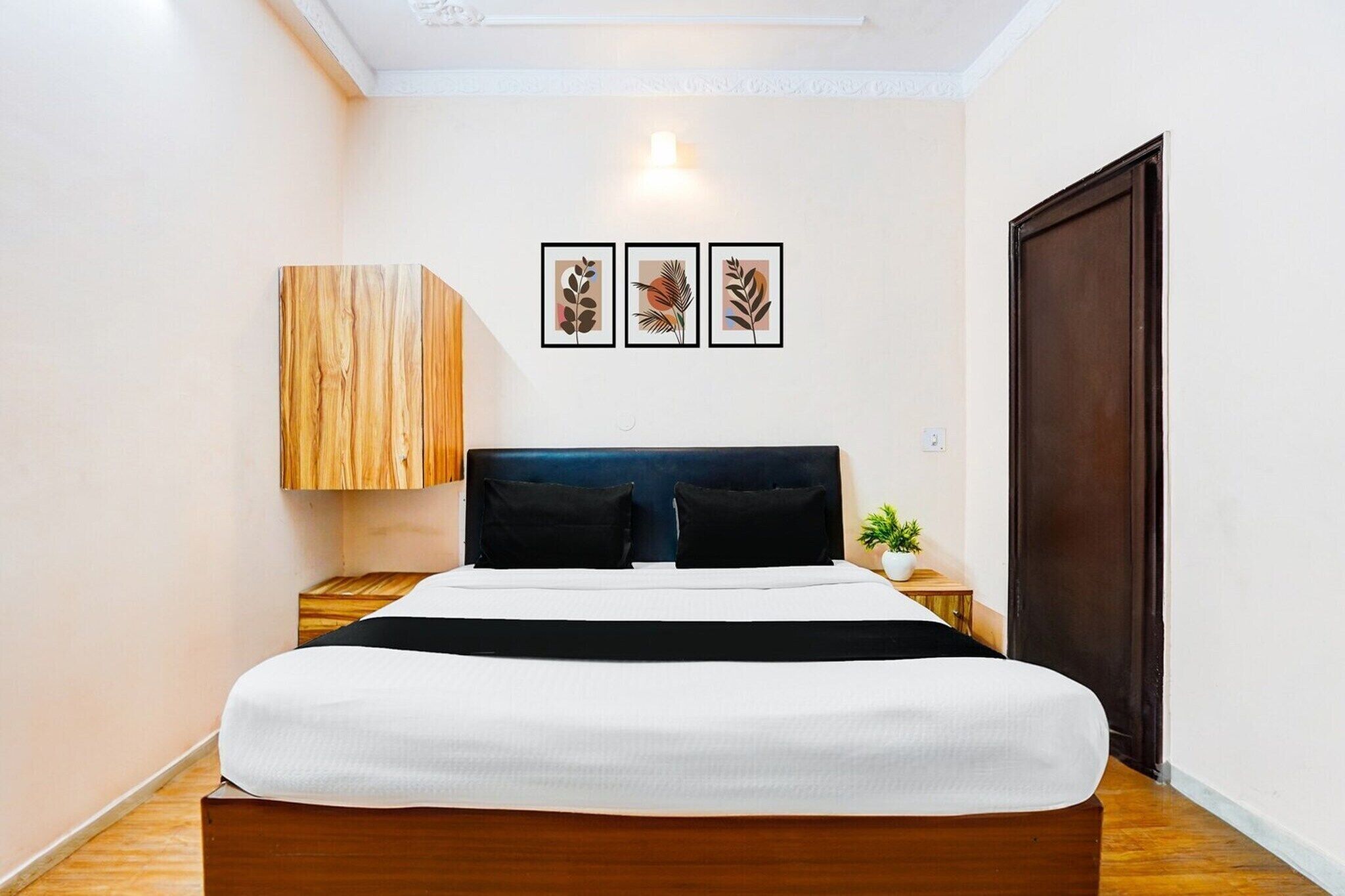 1 dormitorio, escritorio, ropa de cama