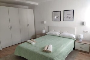 2 habitaciones, cuna de viaje y wifi gratis 
