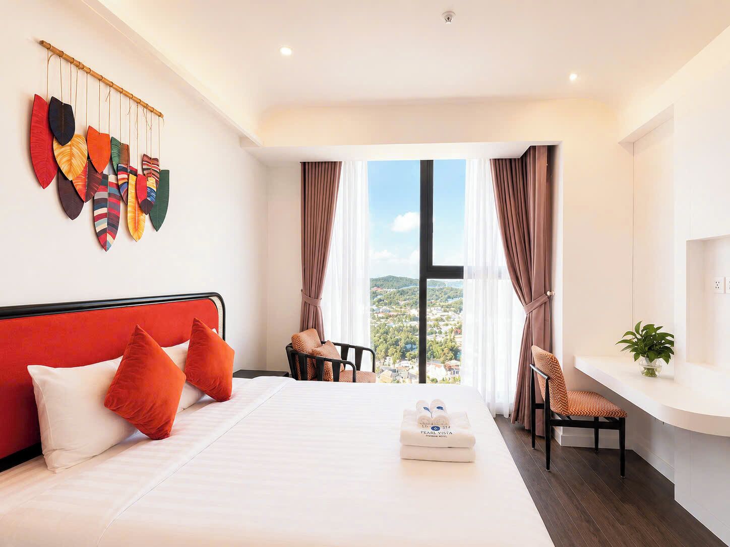 Apartamento, 2 quartos, sacada, vista para a montanha