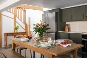 Dining - The Store -  Finest Stays (Malborough)