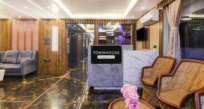 Super Townhouse AIIMS Kolkata