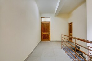 Interior - Hotel O Model Town Road (Manali)